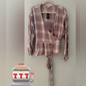 Express blouse with a crossover cut with a bow on the back, size Xl